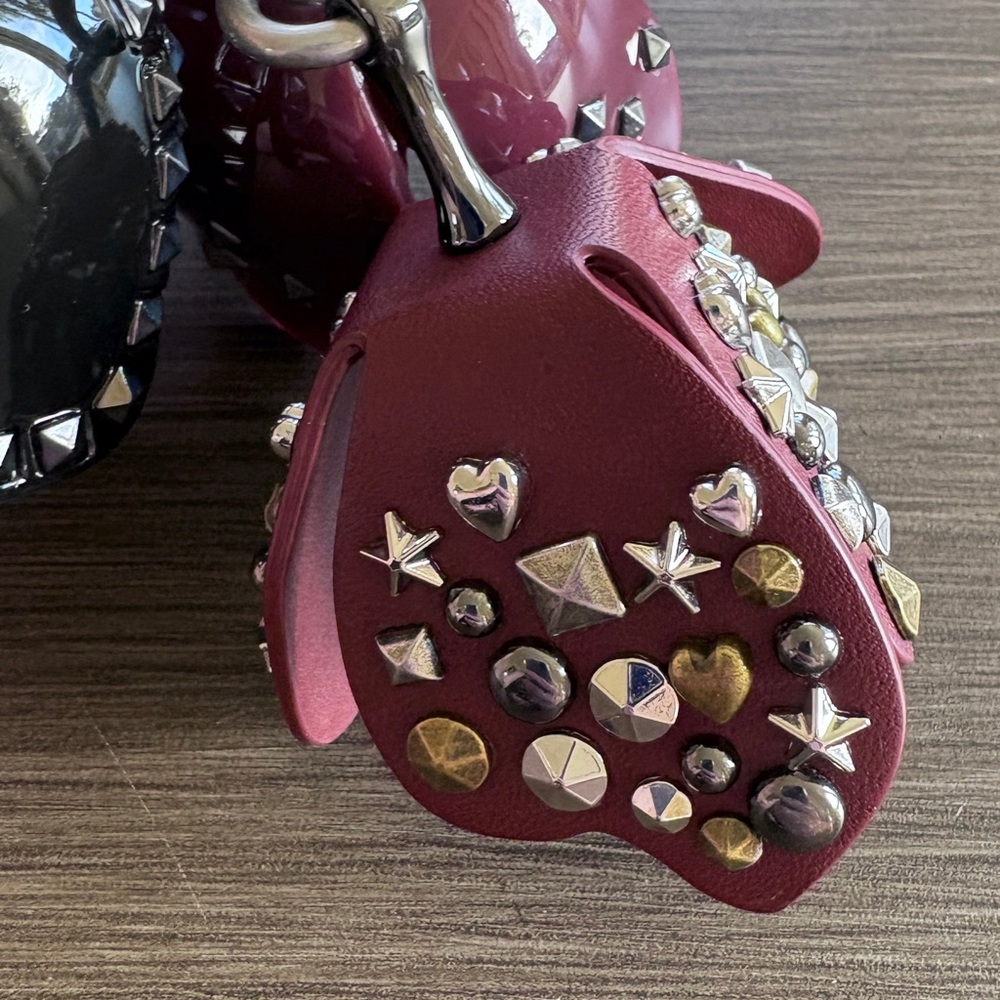 Coach Tea Rose Bag Charm Studded Black Burgundy 2017 - Picture 5 of 8